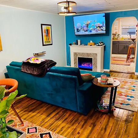 Boho-Chic Travel Pad - Unit 2 Apartment Bloomington Luaran gambar