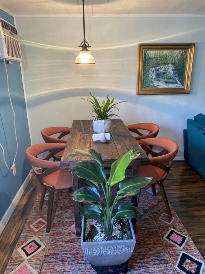 Boho-Chic Travel Pad - Unit 2 Apartment Bloomington Luaran gambar