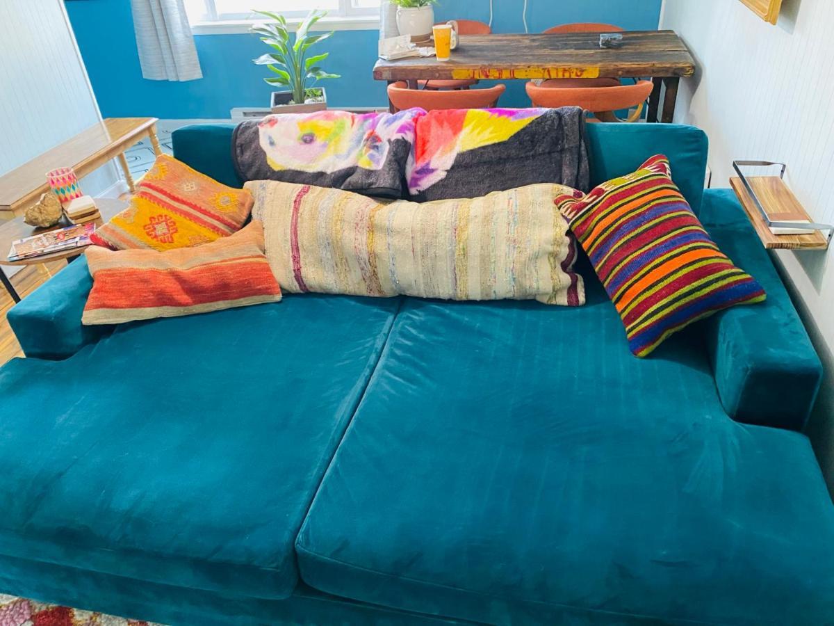 Boho-Chic Travel Pad - Unit 2 Apartment Bloomington Luaran gambar