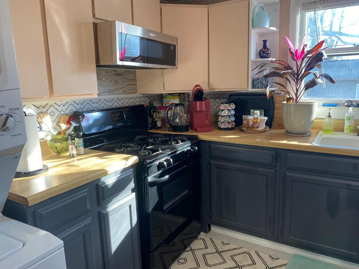 Boho-Chic Travel Pad - Unit 2 Apartment Bloomington Luaran gambar