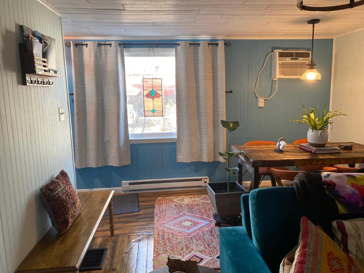 Boho-Chic Travel Pad - Unit 2 Apartment Bloomington Luaran gambar