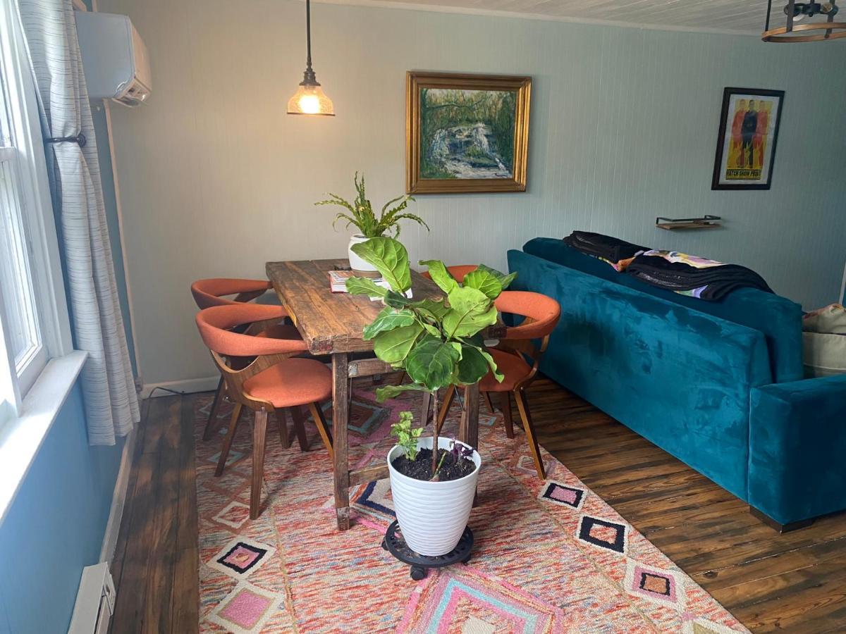 Boho-Chic Travel Pad - Unit 2 Apartment Bloomington Luaran gambar